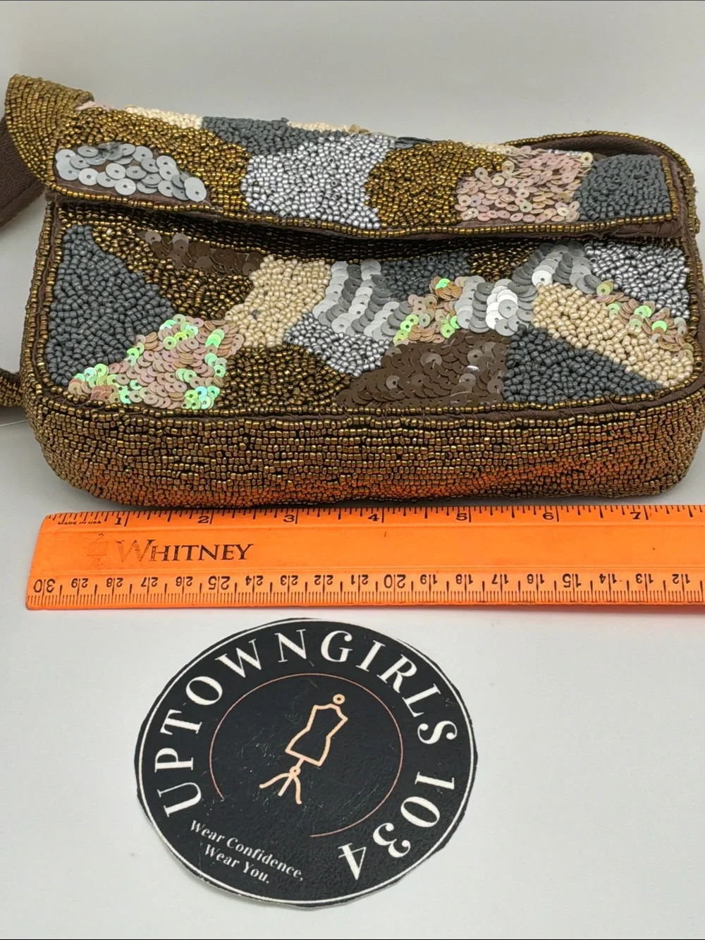 America & Beyond Express Beaded & Sequin Clutch – NWT – MSRP $99